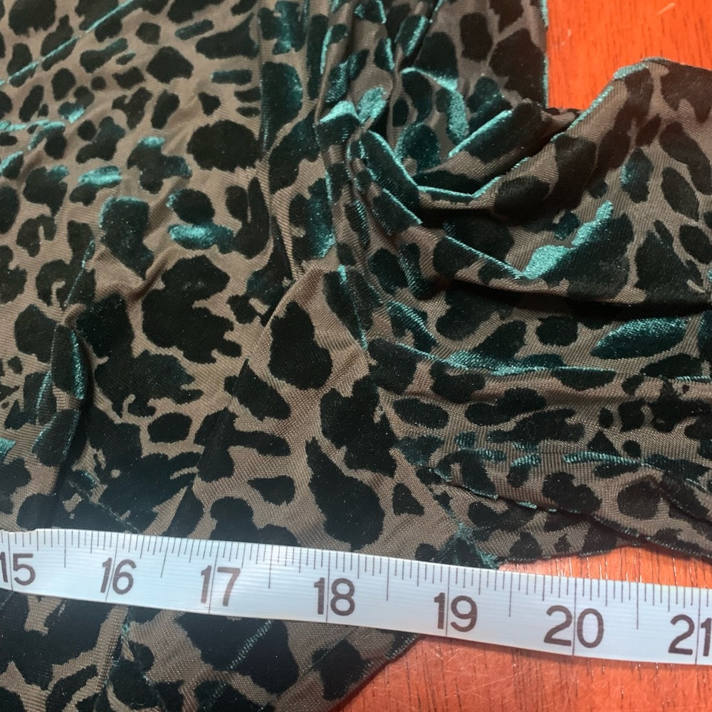 Calvin Klein, flocked dress, leopard pattern. Women’s 14 $50 - Picture 5 of 6